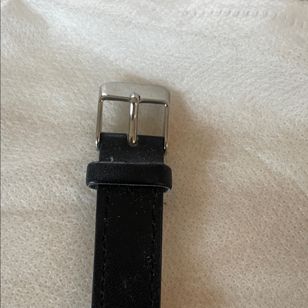 Minnie Mouse Black and Gold Watch - Picture 3 of 8